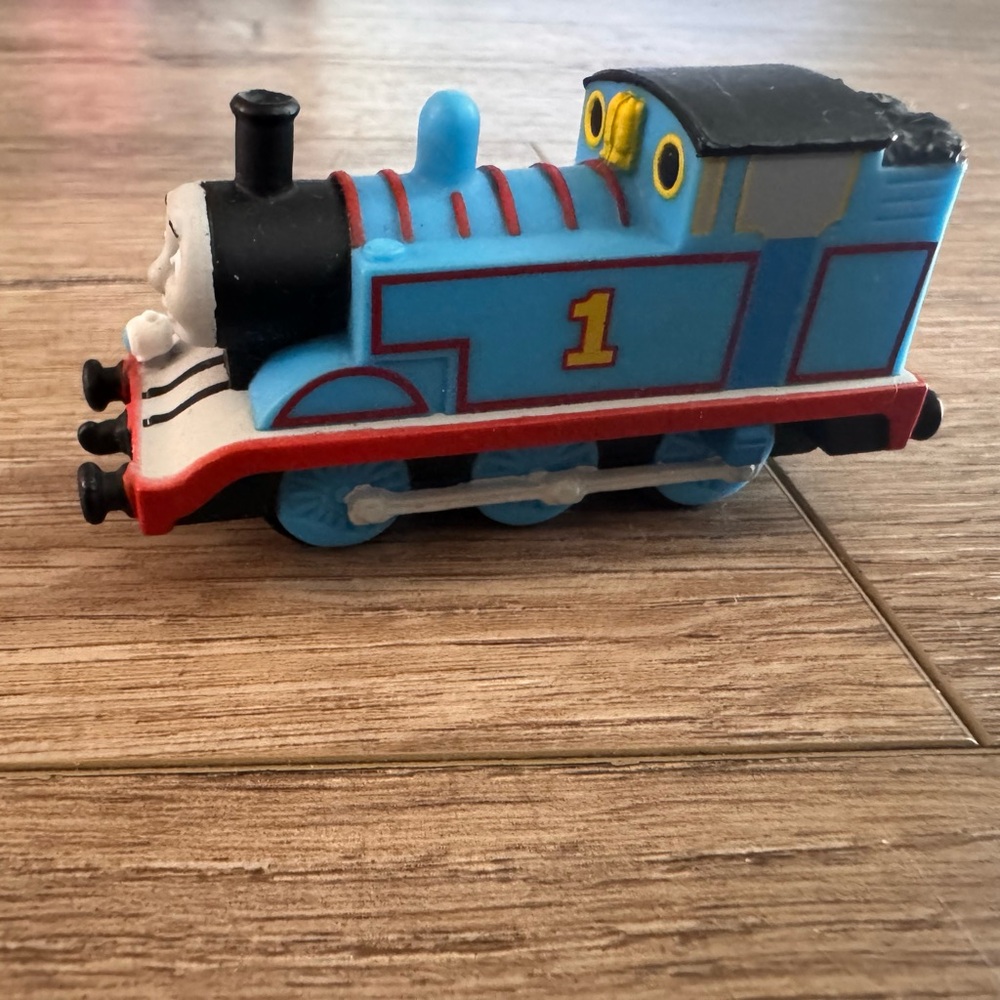 Thomas the Tank Engine - Picture 2 of 3